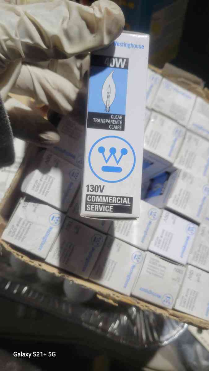 many different types and sizes of light bulbs and fixtures