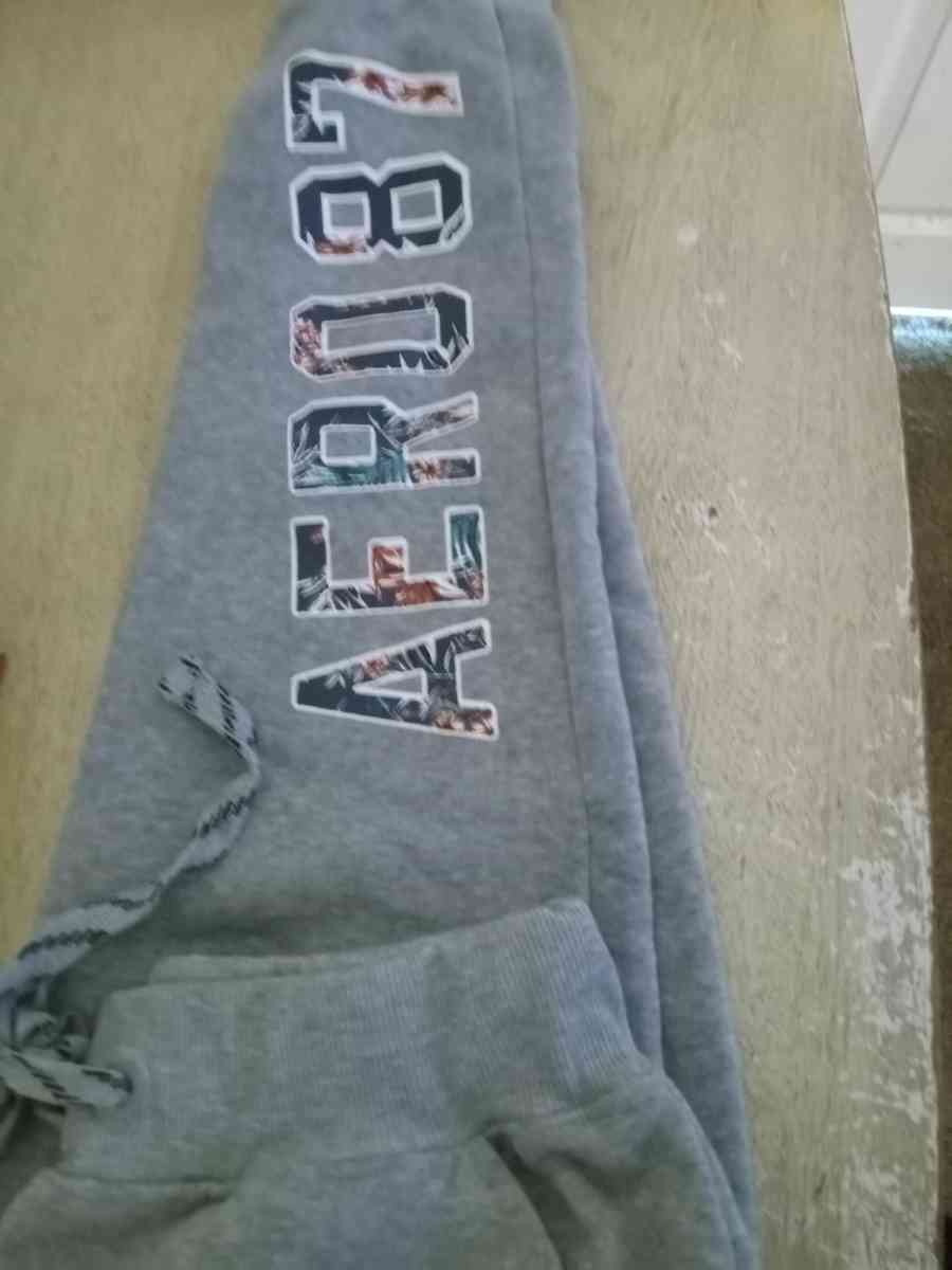 Mens Small Aeropostale Gray Jogger Sweats