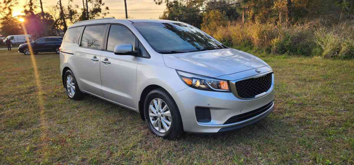kia Sedona 2017