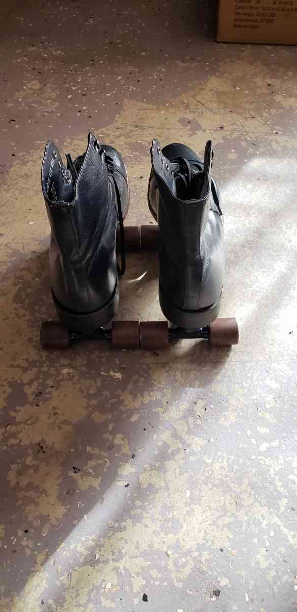 STACY ADAMS ROLLER SKATES