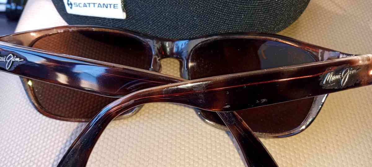 the sunglasses Maui Jim