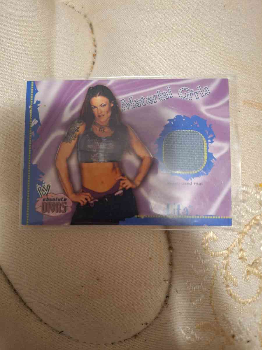 Lita main event piece