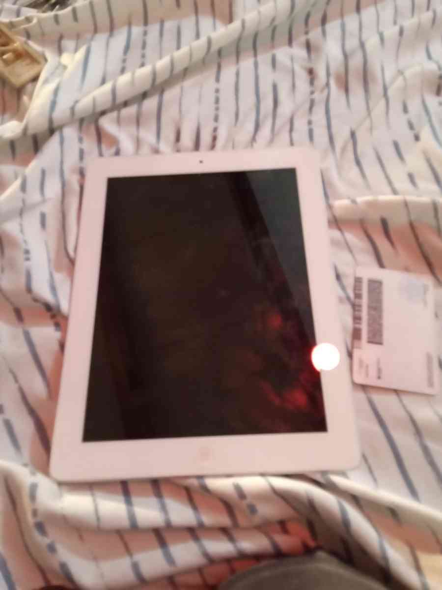 I pad needs to be unlocked from apple store