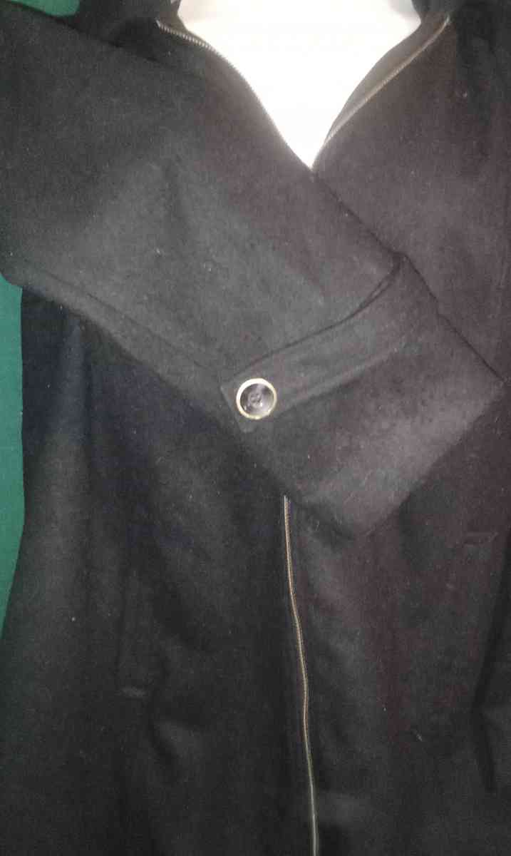 Catherines 2X Detachable Hooded Black Coat