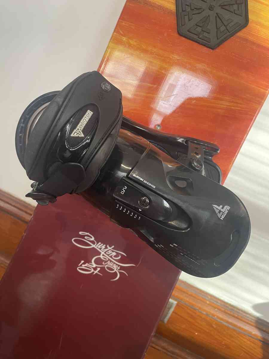 Burton cruzer 151 snowboard womens boots bindings