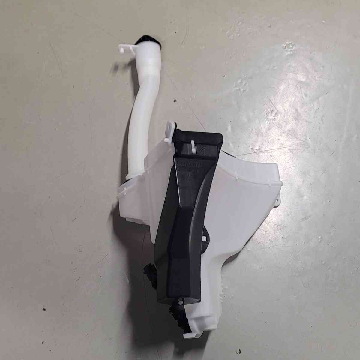 GOPARTS  for 2010  2015 Toyota 4runner Windshield Washer Flu