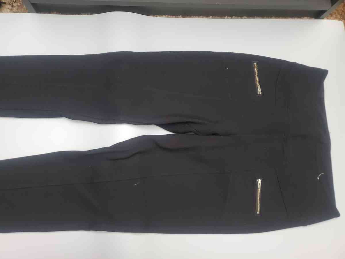2 petite jeggings size medium