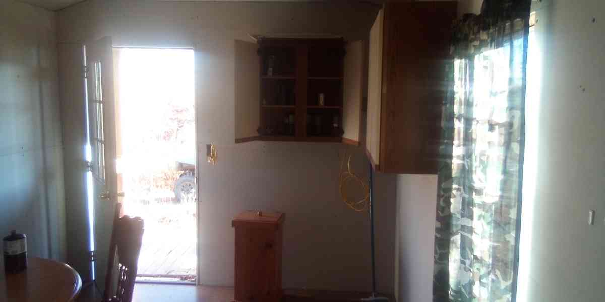 10 x 20 Hunting cabin