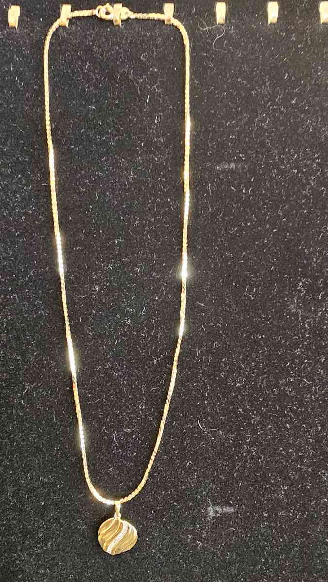 neckless with pedant 44 cm