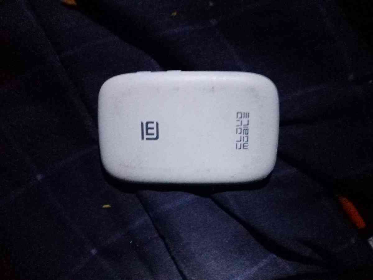 mobile hotspot sky 1