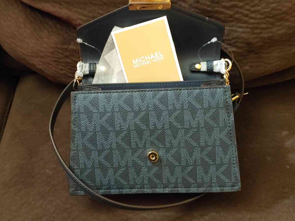 Michael kors purse