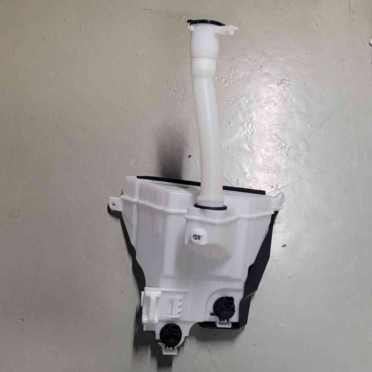 GOPARTS  for 2010  2015 Toyota 4runner Windshield Washer Flu