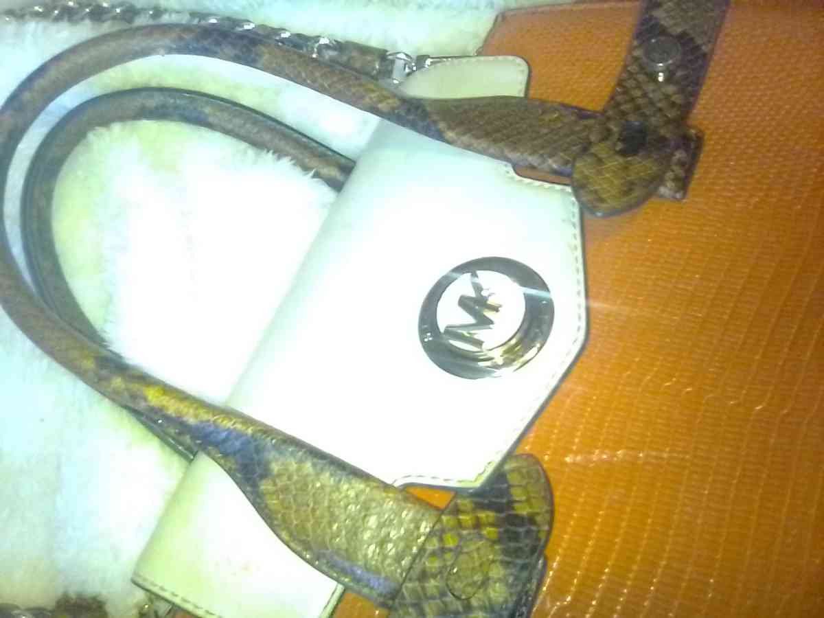 Michael Kors Crossbody Handbag Purse