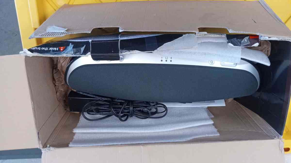 the JBL speaker Bluetooth model venue new