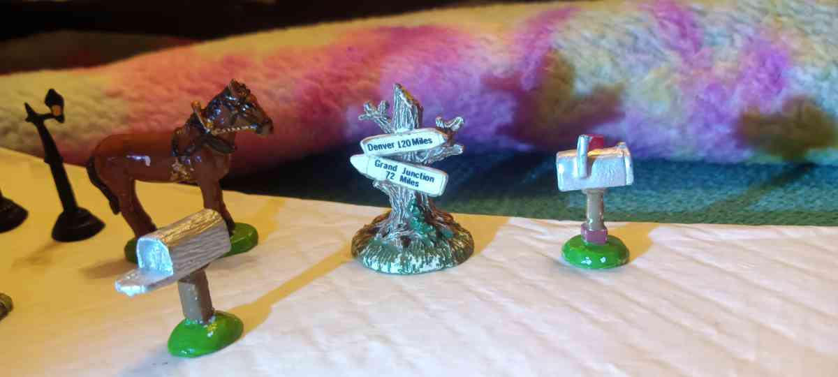 096IRS CHINA Collectable Pewter Figurine