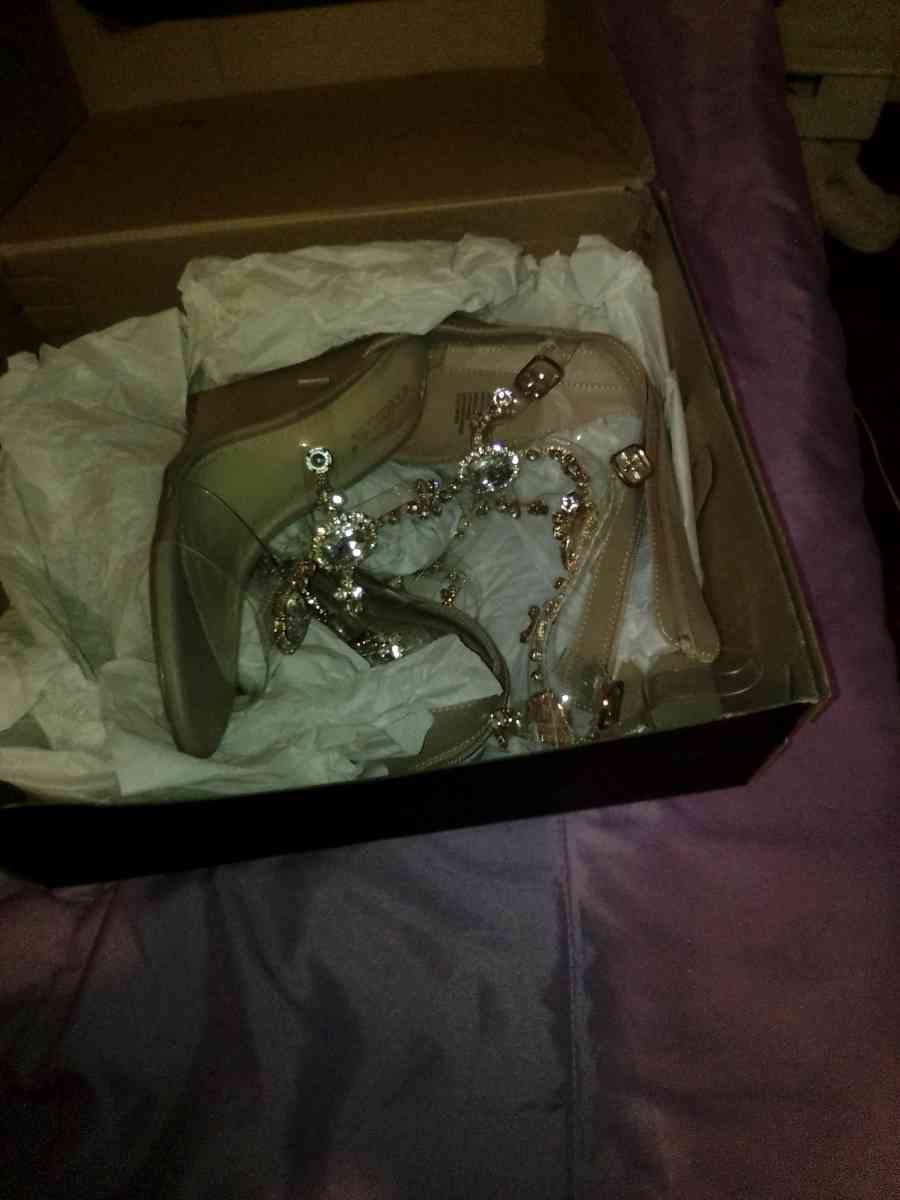 Womans sz 9 new Gladiator sandals