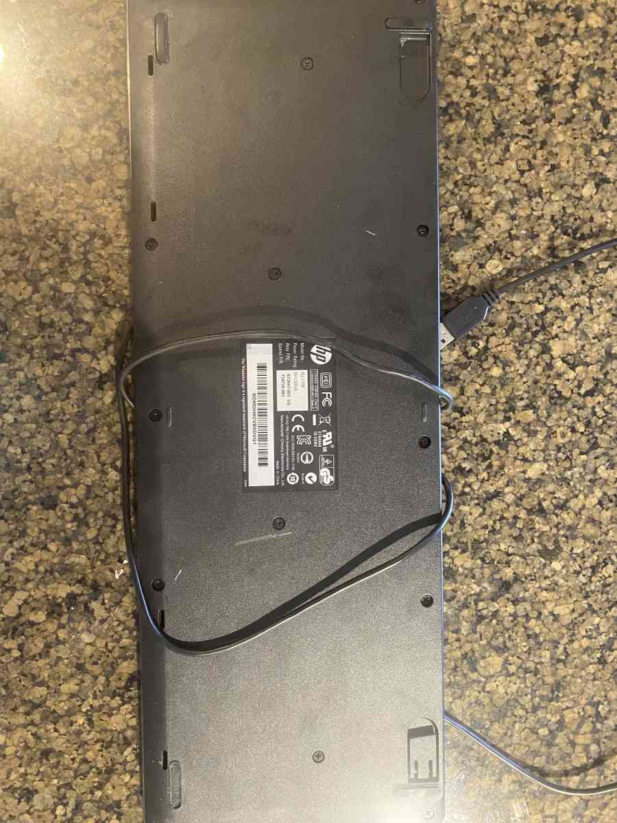 HP Desktop 320K Slim Wired Keyboard  Black 5V