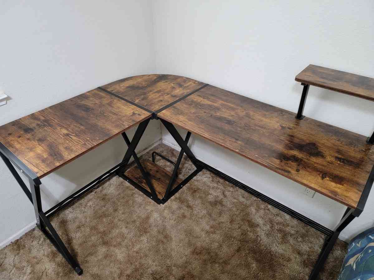 L shaped desk