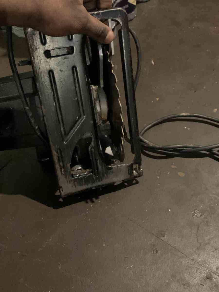 Craftsman circular saw  7 and 1 4th 120v