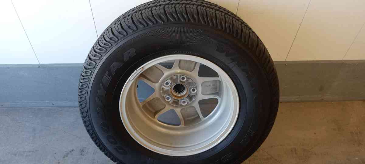the tire rim R17 for the jeep whangler 2011