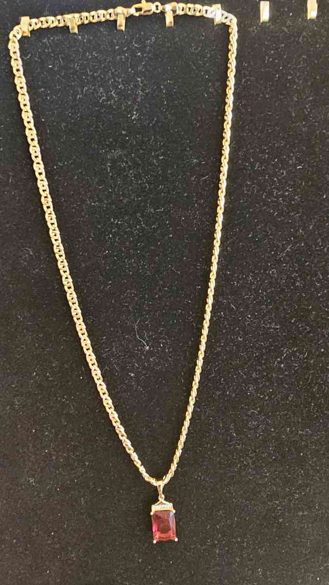 neckless with pedant 20 inch