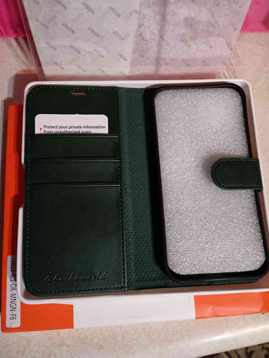 iPhone 13 wallet case