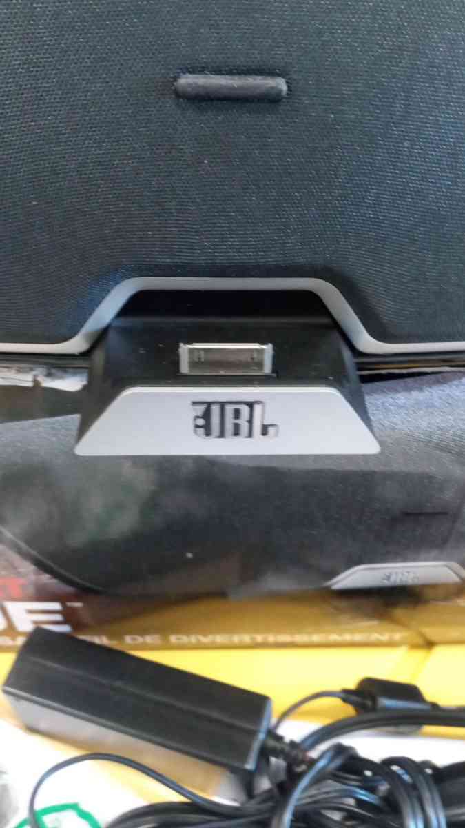 the JBL speaker Bluetooth model venue new