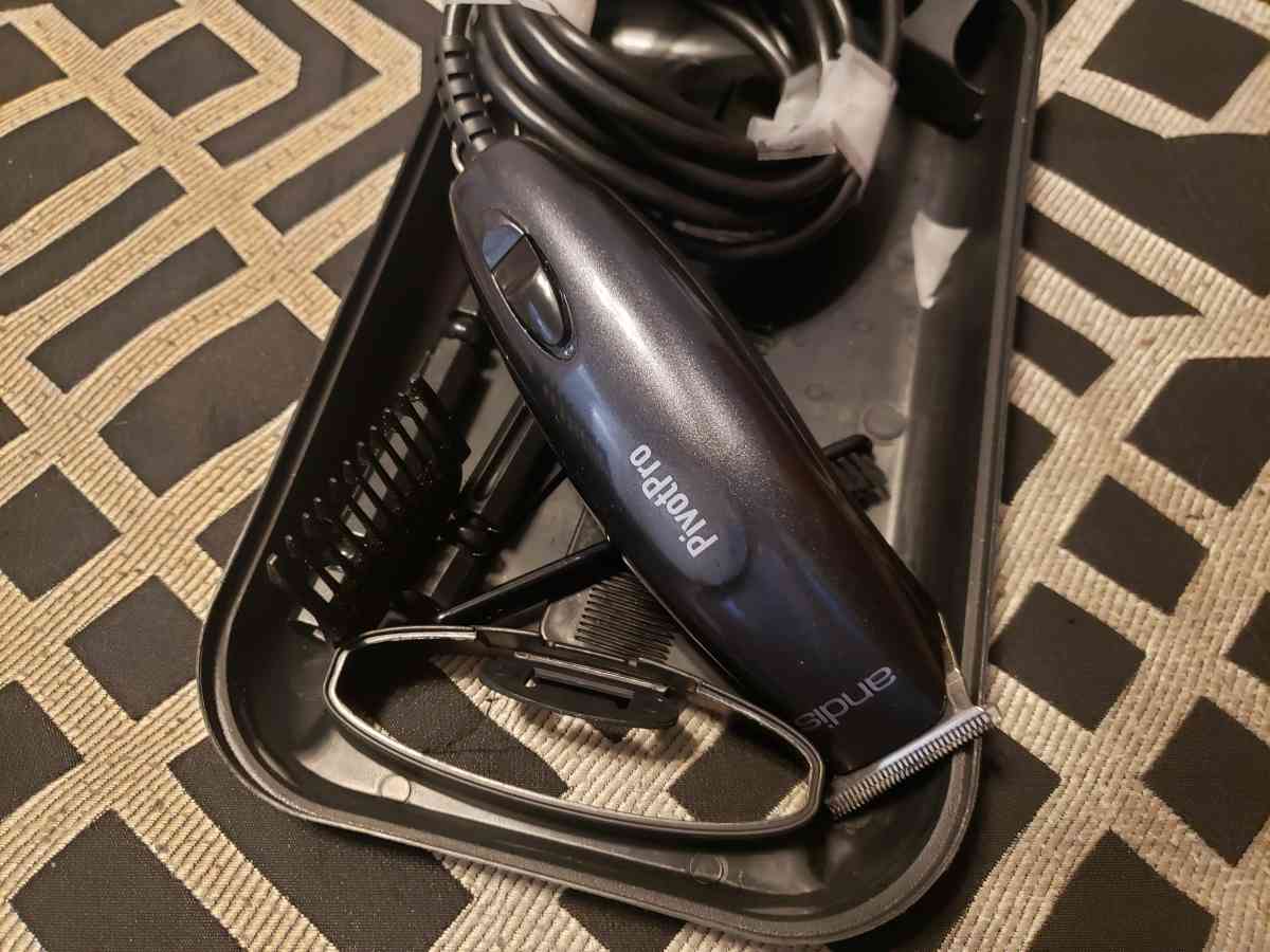 All Black Andis Pivot Pro