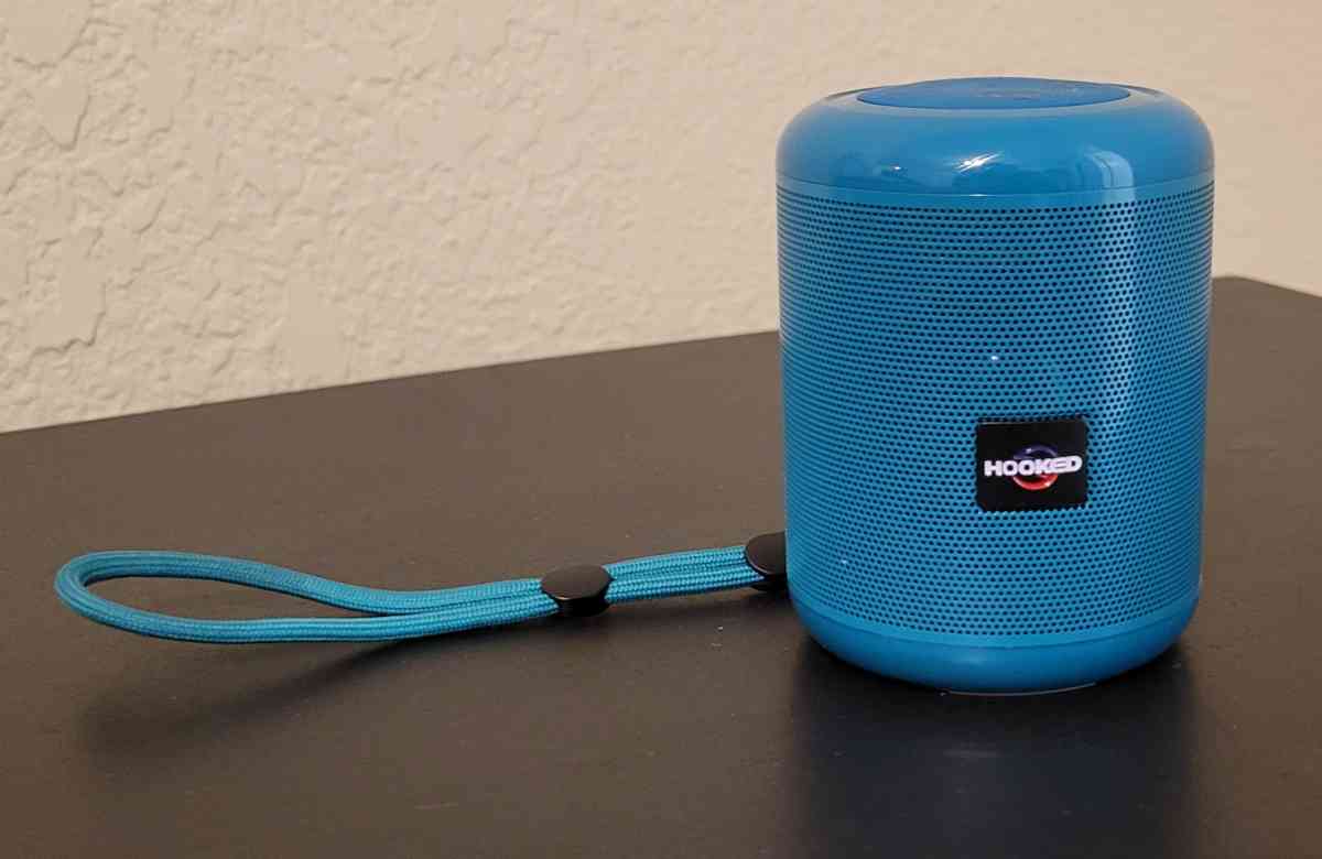 Hooked Portable Bluetooth Speaker