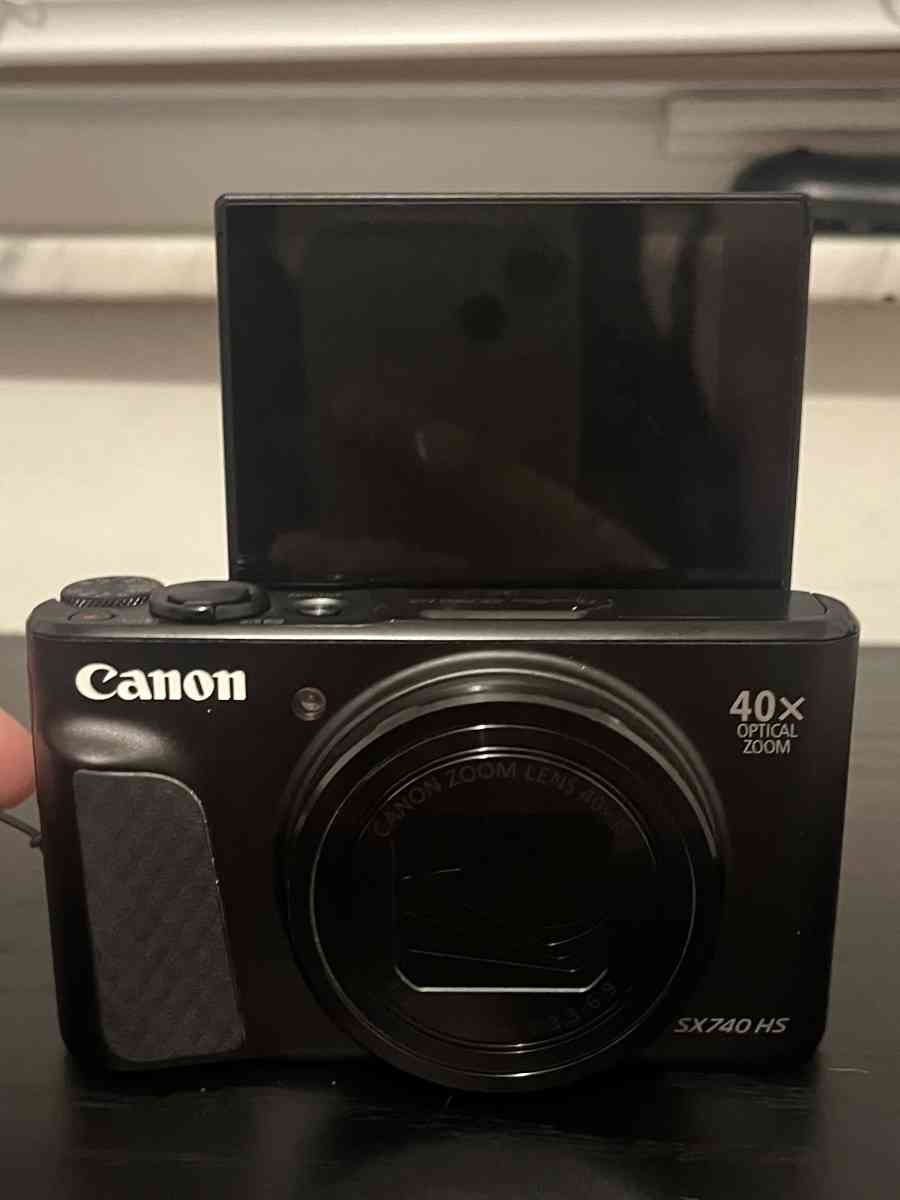 Canon Poweshot sx740hs