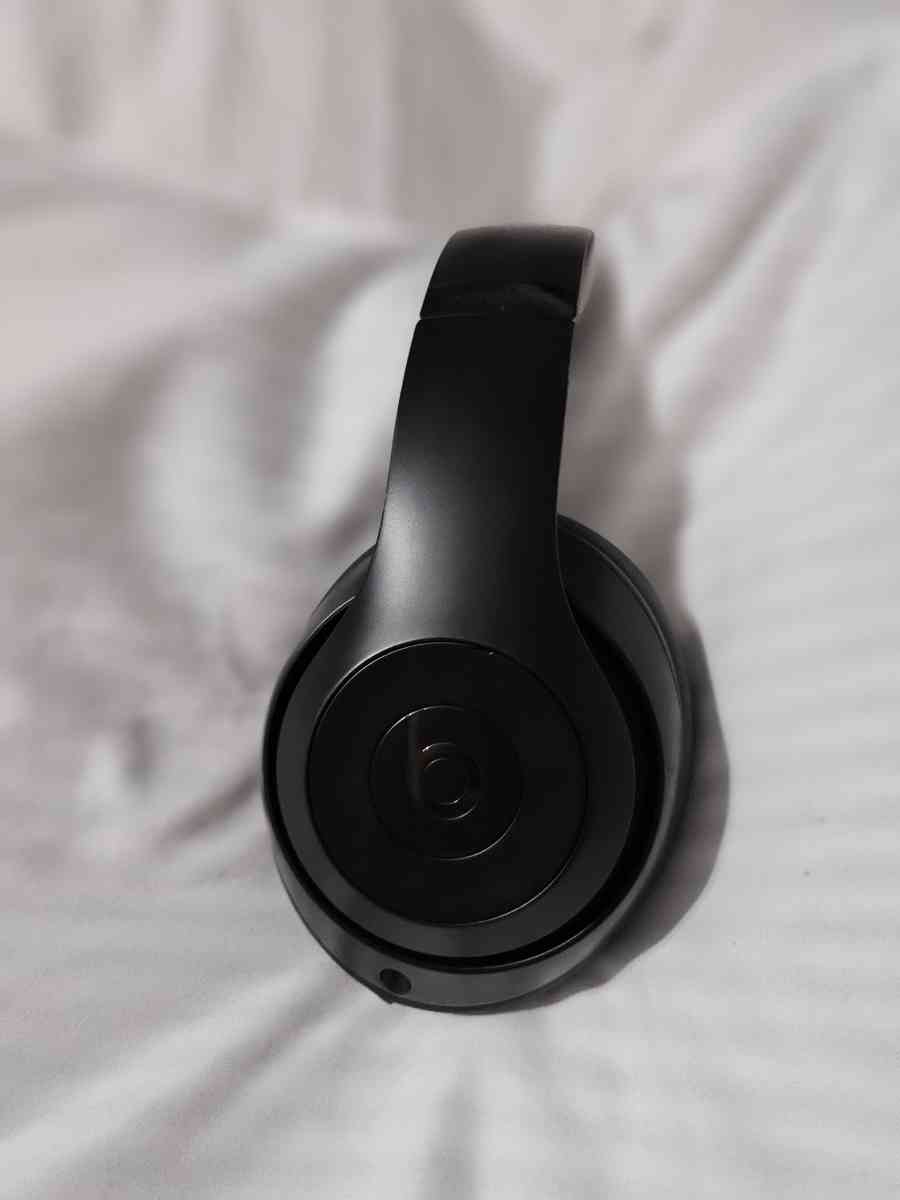 beats wireless studio 3 headphones
