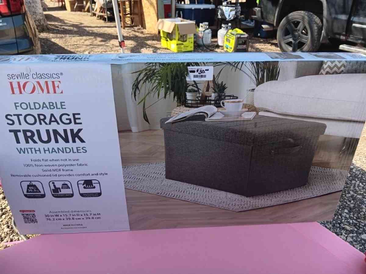 Foldable Storage trunk with handles