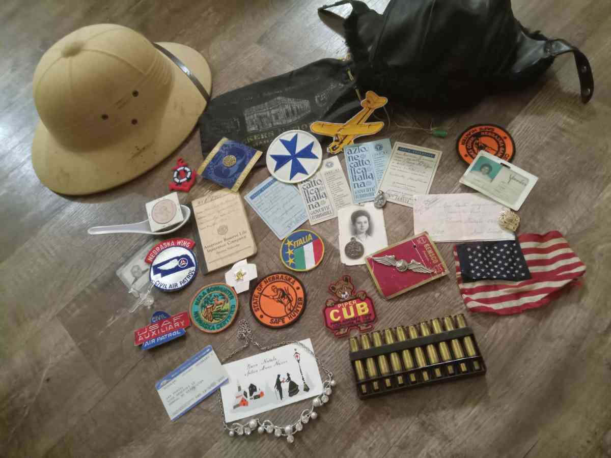 tools  bedroom  furniture nicknacks ect