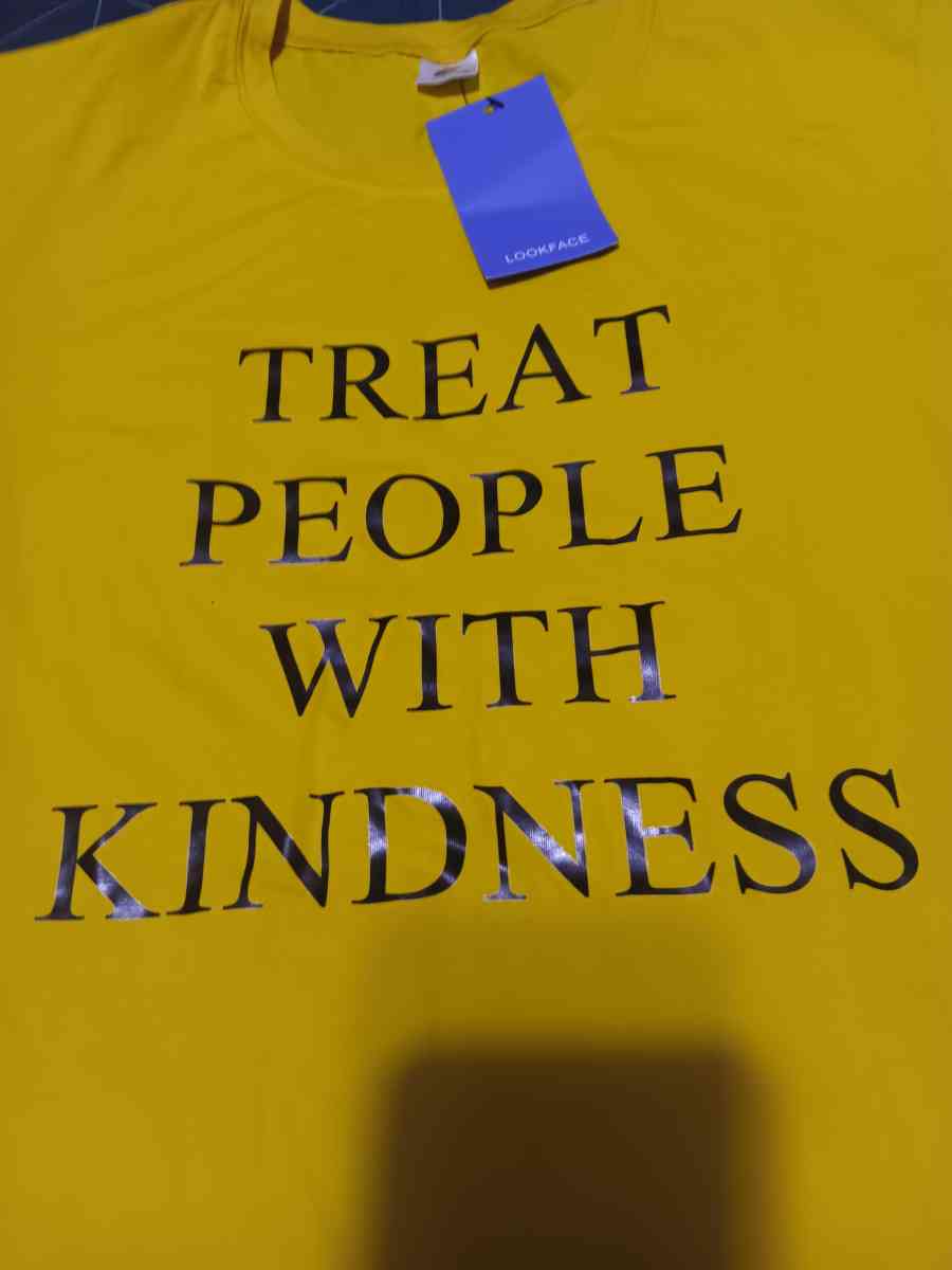 Variedad de ropa para dama nueva