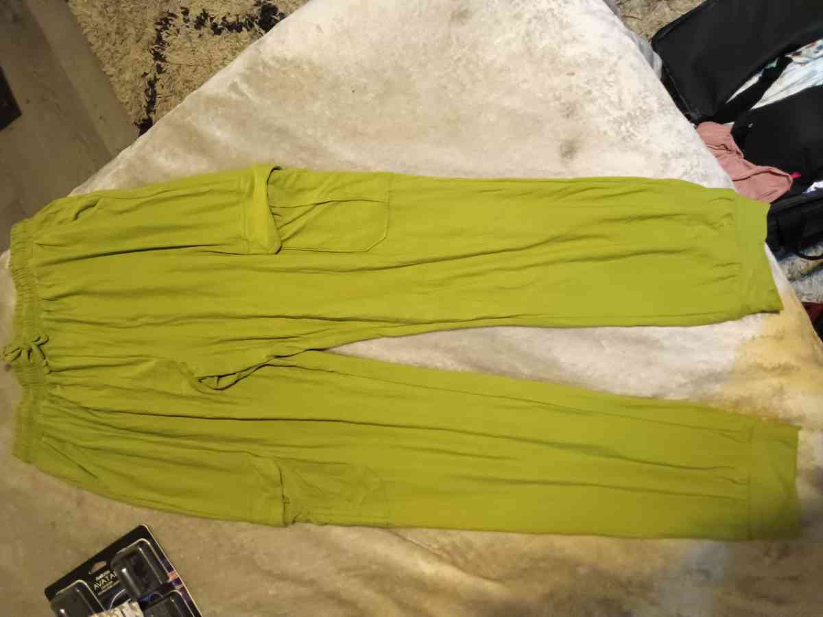 Pants Green