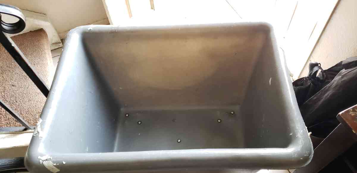 ULINE ROYAL BASKET 6BU