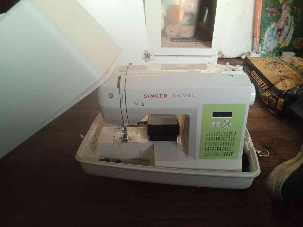 singer sew mate with vintage 3 tier sewing box