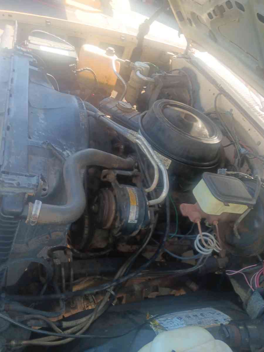 1984 GMCsierra classic2500 V8 4x4