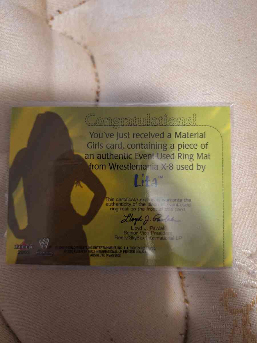 Lita main event piece