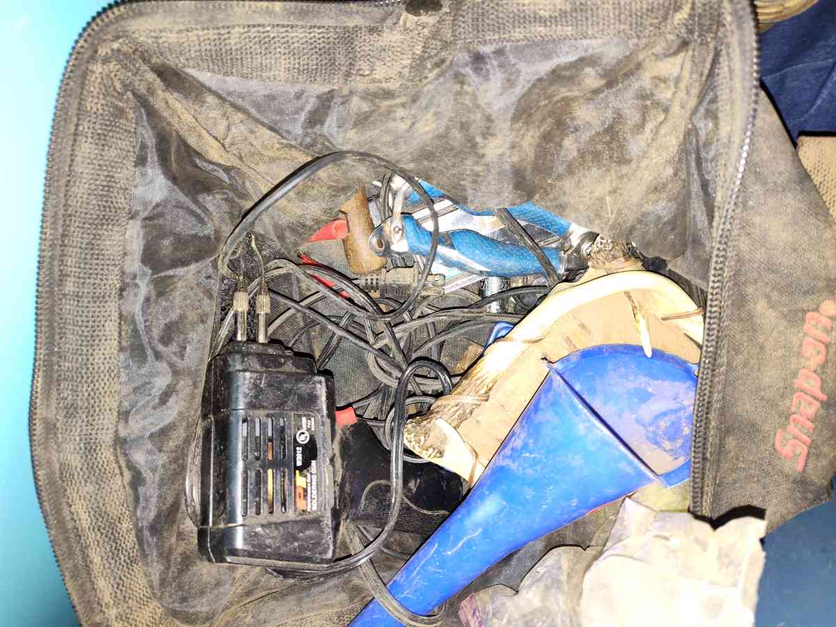 some tools and tow ropes