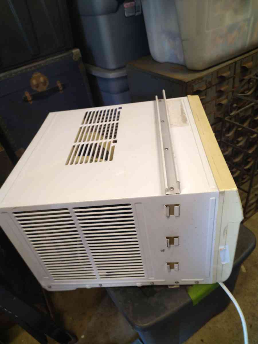 DANBY AC Unit
