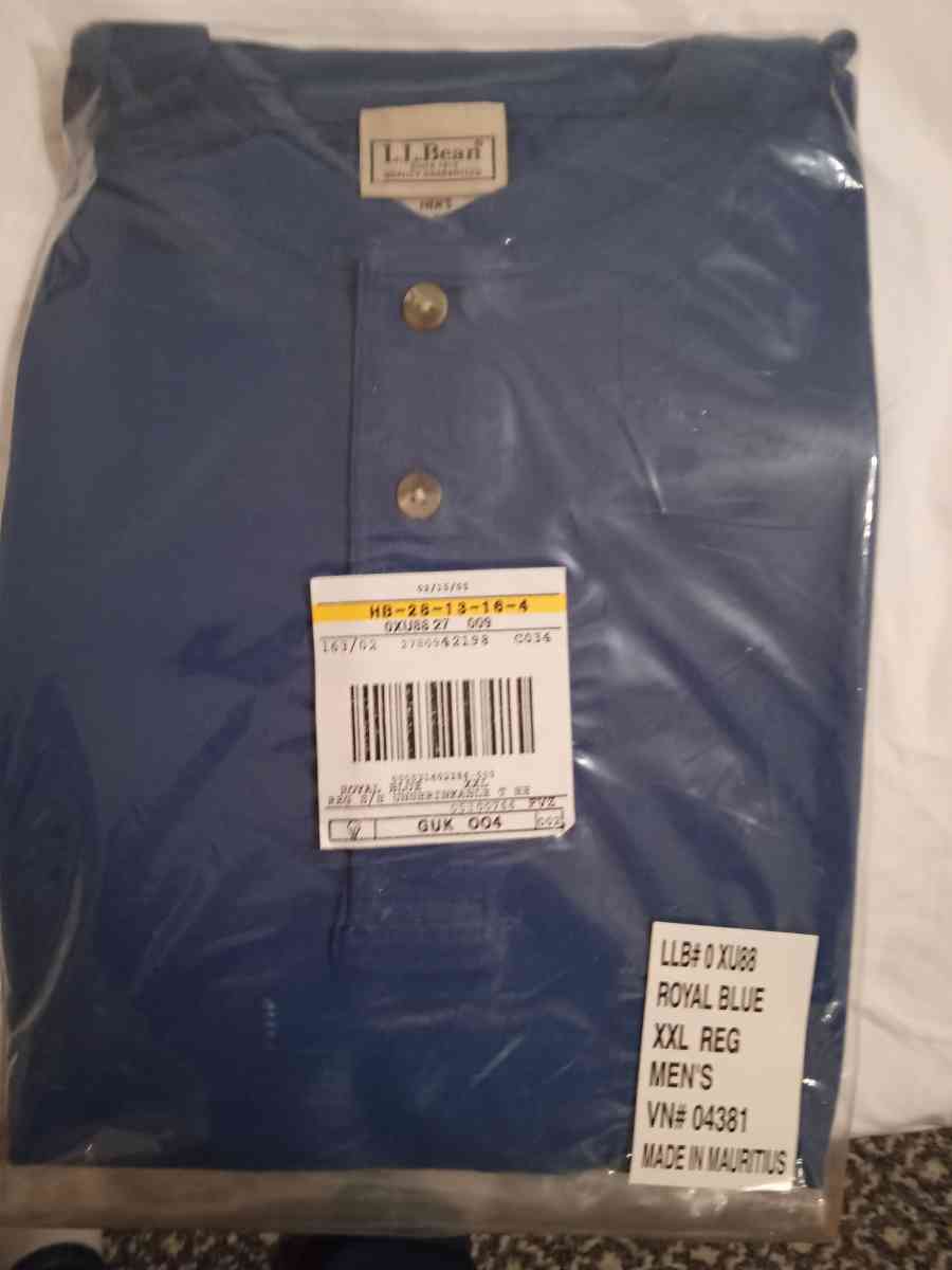 L L Bean Short sleeve shirt