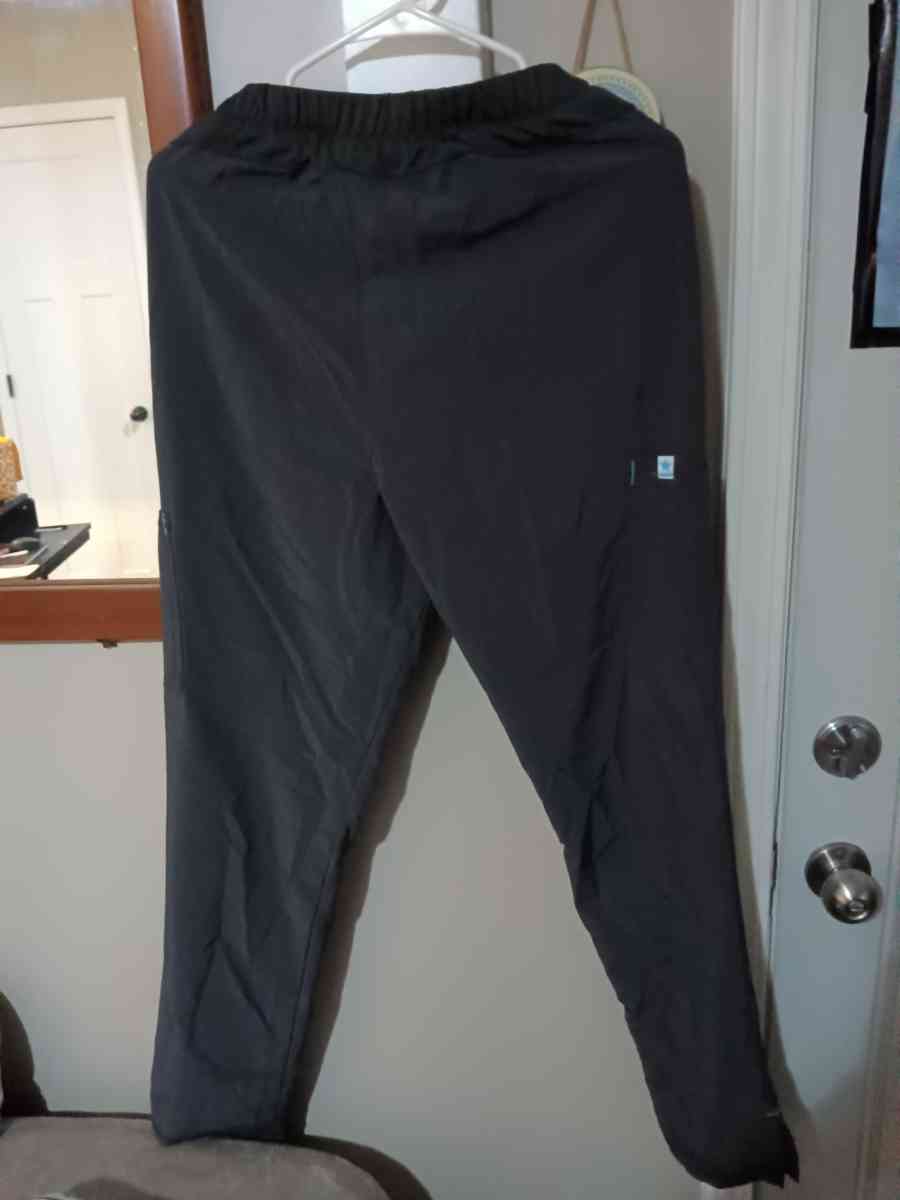 Scrubs with shirt and pants