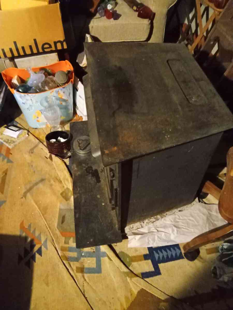 vintage Appalachian wood heater stove use very little
