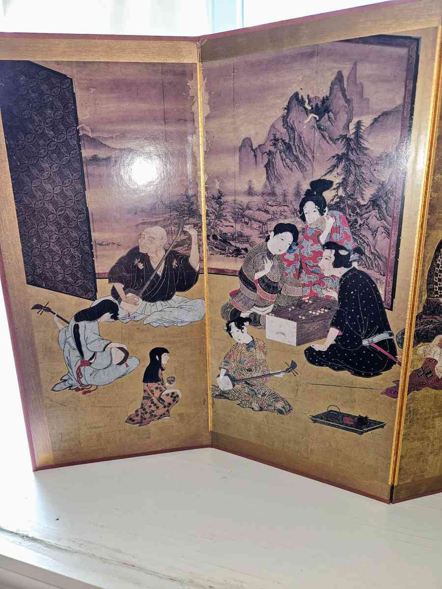 Japanese Foldout Artwork