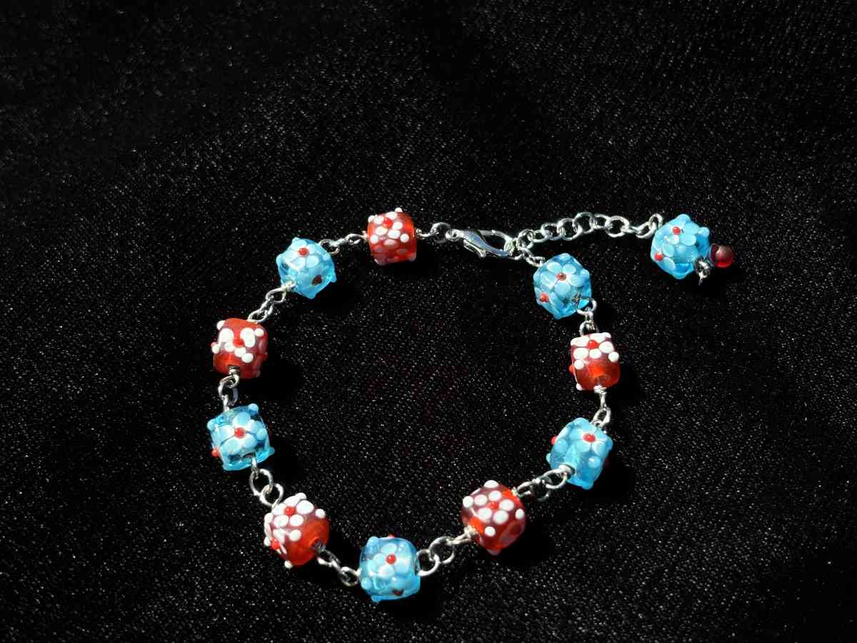 Handmade textured glass beaded bracelet