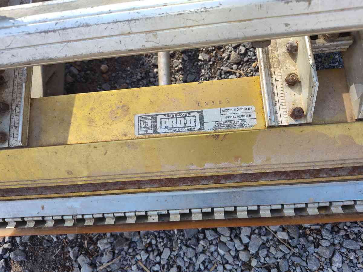 some tools and tow ropes