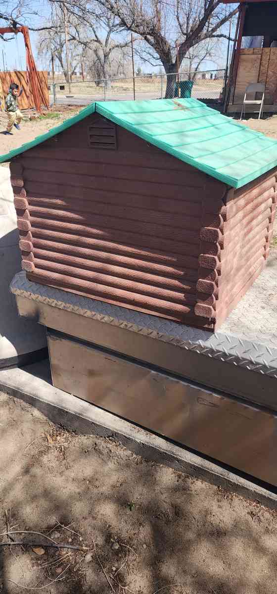 dog house