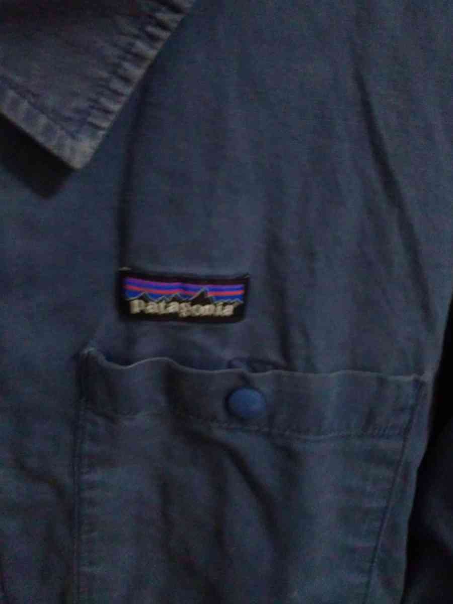 mens Patagonia buttonup jacket
