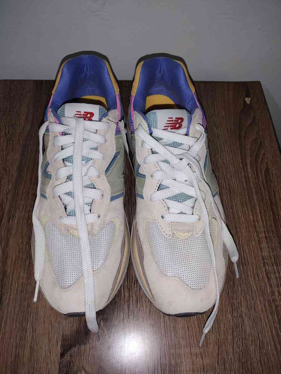 New Balance 5740 Calm Taupe Vibrant Apricot SIZE 11